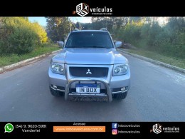 MITSUBISHI - PAJERO TR4 - 2008/2008 - Prata - R$ 46.900,00