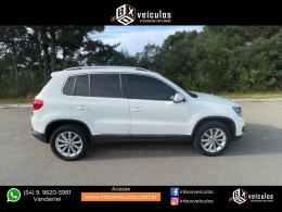 VOLKSWAGEN - TIGUAN - 2011/2012 - Branca - R$ 59.900,00