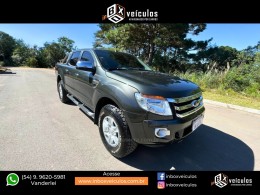 FORD - RANGER - 2013/2014 - Cinza - R$ 115.900,00
