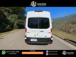 FORD - TRANSIT - 2022/2022 - Branca - R$ 267.900,00