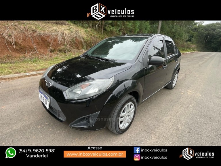 FORD - FIESTA - 2011/2012 - Preta - R$ 35.900,00