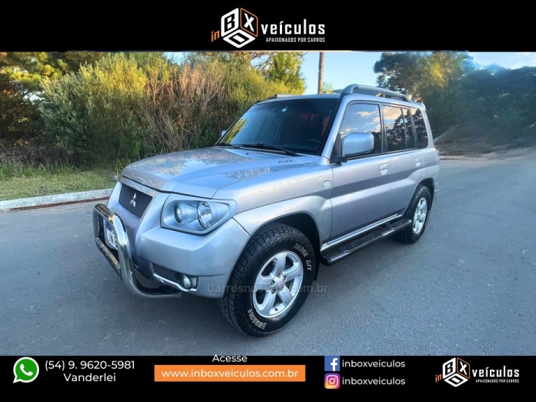 MITSUBISHI - PAJERO TR4 - 2008/2008 - Prata - R$ 46.900,00