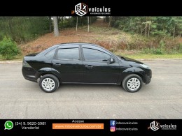 FORD - FIESTA - 2011/2012 - Preta - R$ 35.900,00
