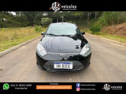 FORD - FIESTA - 2011/2012 - Preta - R$ 35.900,00