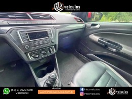 VOLKSWAGEN - SAVEIRO - 2018/2018 - Branca - R$ 77.900,00