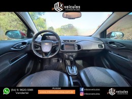 CHEVROLET - PRISMA - 2017/2018 - Vermelha - Sob Consulta
