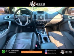 FORD - RANGER - 2013/2014 - Cinza - R$ 115.900,00
