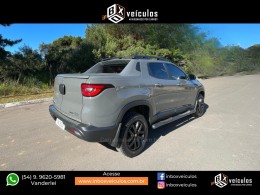 FIAT - TORO - 2023/2023 - Cinza - R$ 159.900,00