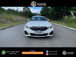 BMW - 330E - 2022/2022 - Branca - R$ 299.900,00