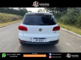 VOLKSWAGEN - TIGUAN - 2011/2012 - Branca - R$ 59.900,00